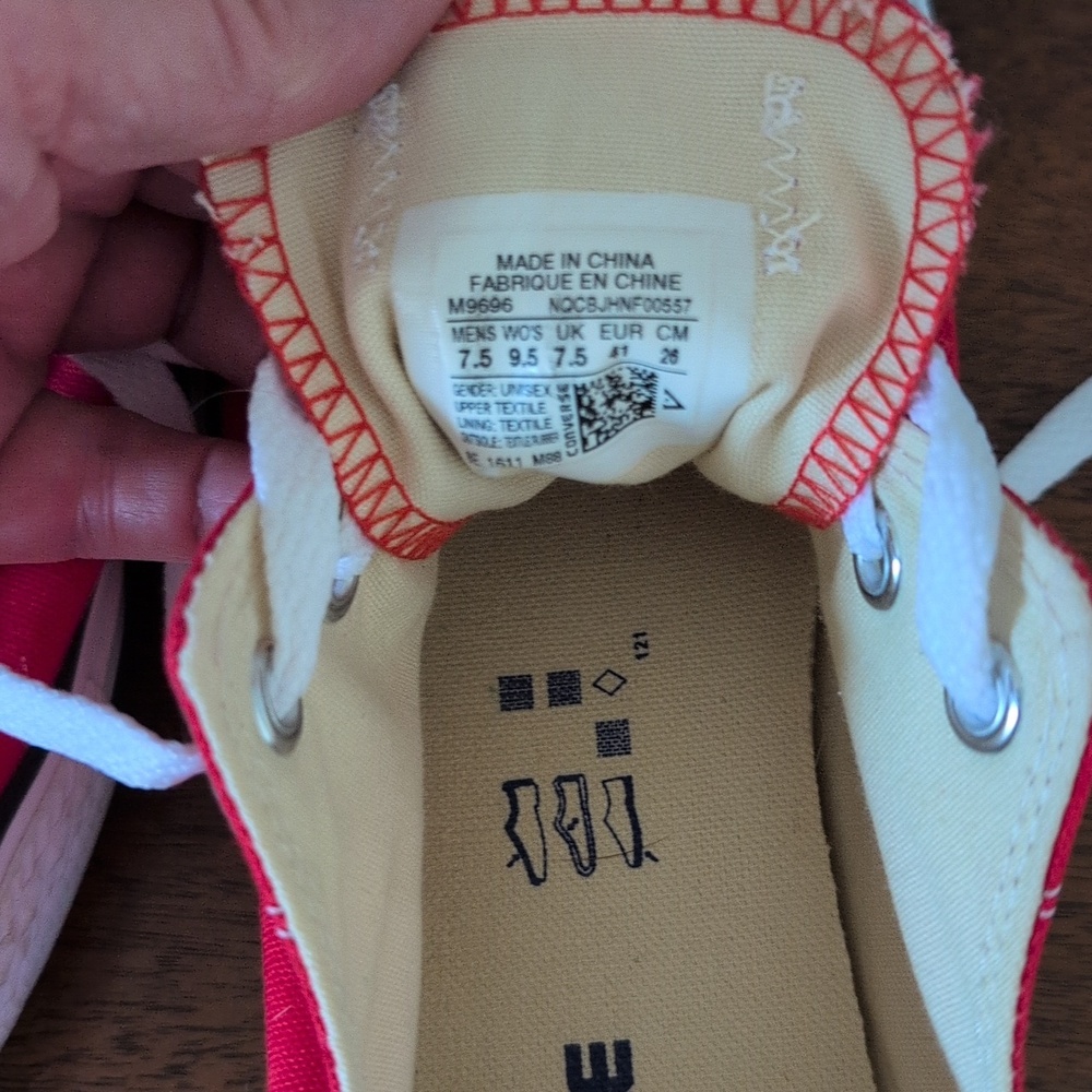Red Converse Sneakers Sz 9.5 - Picture 3 of 5